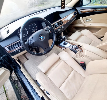 BMW Seria 5 cena 32500 przebieg: 356000, rok produkcji 2009 z Kutno małe 596